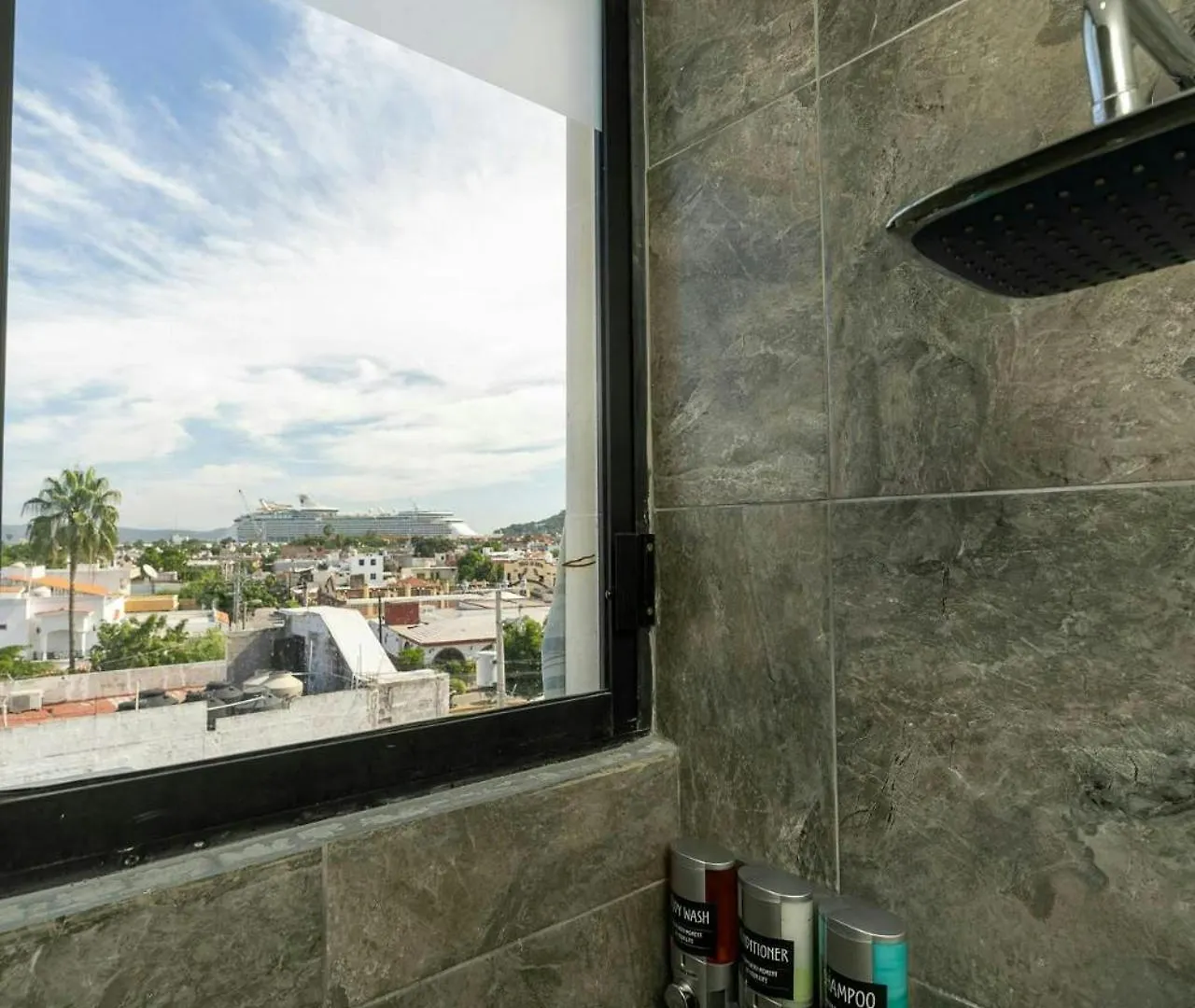 Luxe Modern-5 Star Area-Walk 2 Beach-Pool-Bbq-View-King Bed Mazatlan 0*,