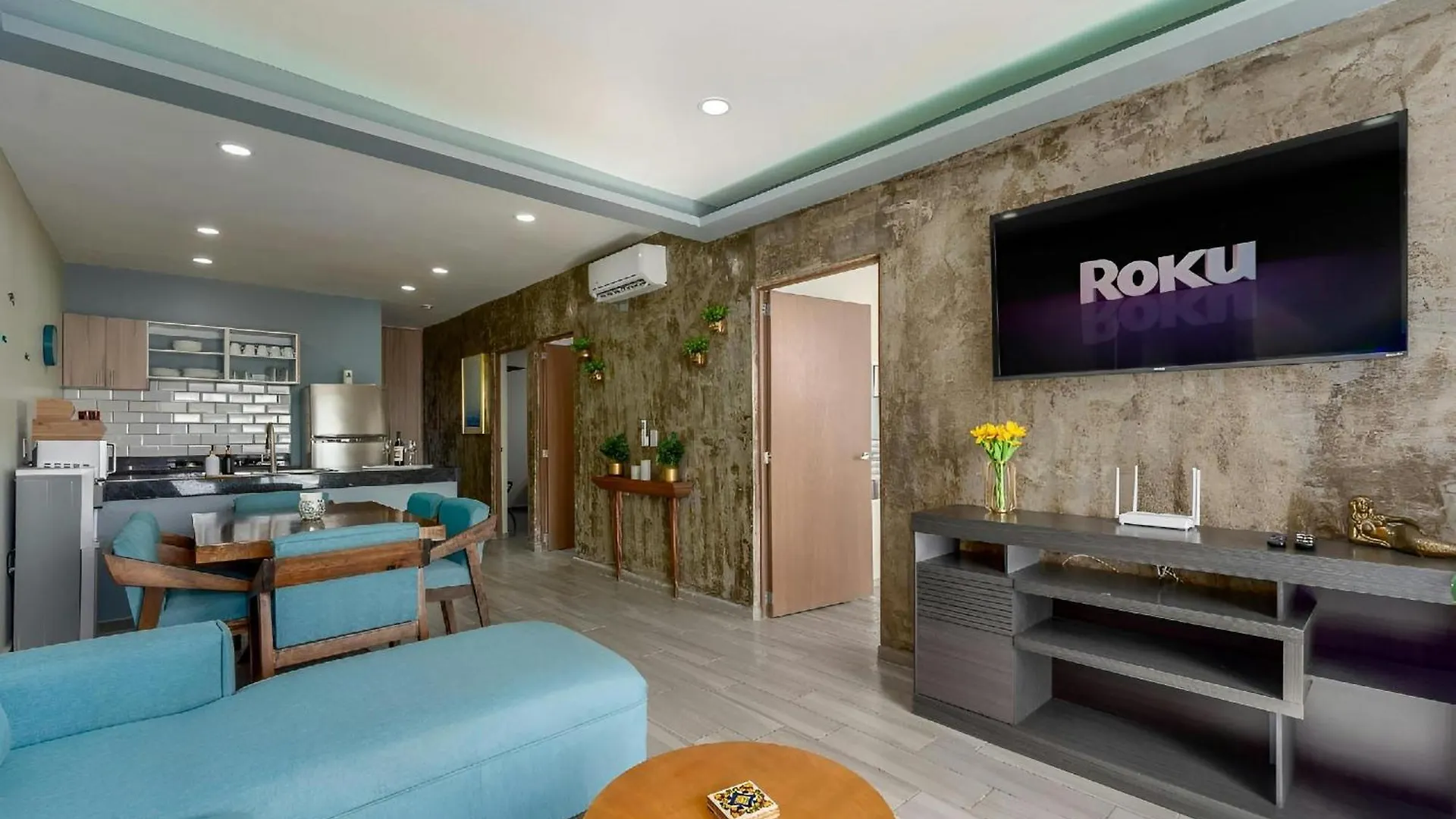 Luxe Modern-5 Star Area-Walk 2 Beach-Pool-Bbq-View-King Bed Mazatlan